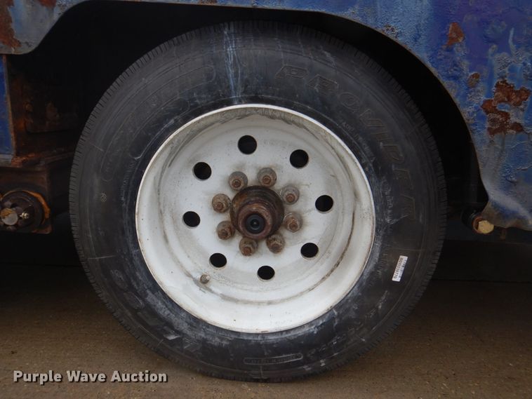 image for item DS8003 2015 B-B trailer  equipment trailer