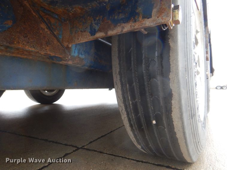 image for item DS8003 2015 B-B trailer  equipment trailer