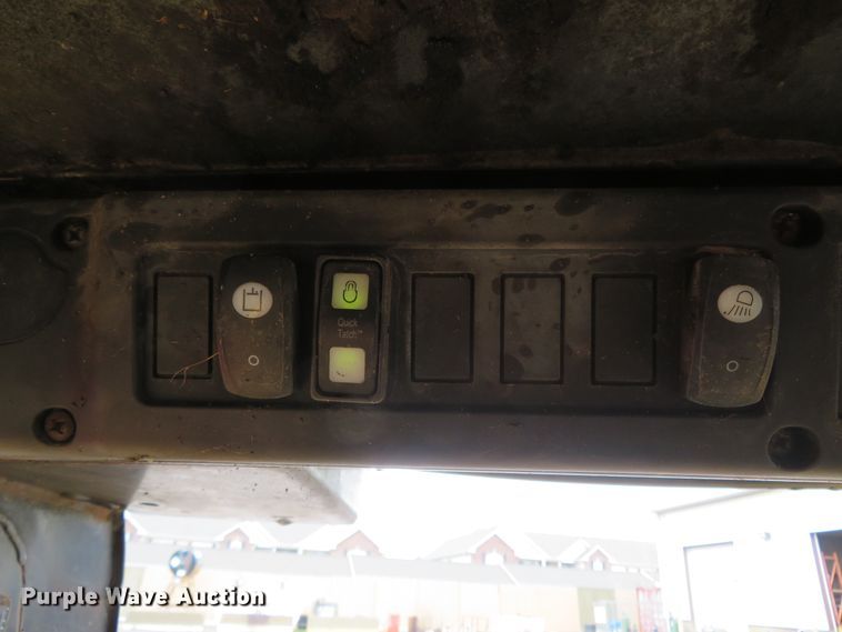 image for item FB9790 2008 John Deere CT332  tracked skid steer loader