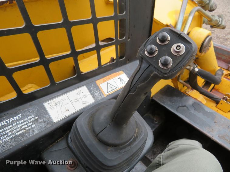 image for item FB9790 2008 John Deere CT332  tracked skid steer loader