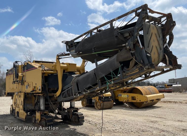 image for item FV9485 1999 Caterpillar PM-200  milling machine