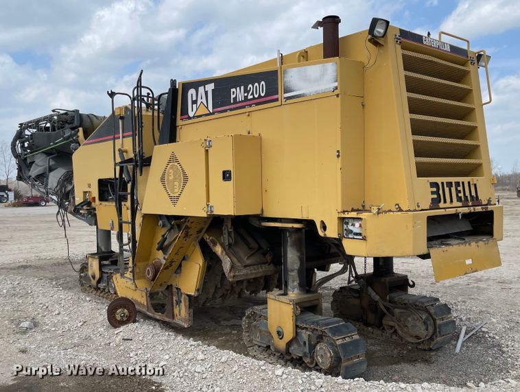 image for item FV9485 1999 Caterpillar PM-200  milling machine