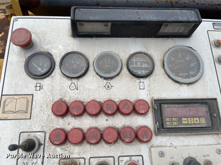 image for item FV9485 1999 Caterpillar PM-200  milling machine