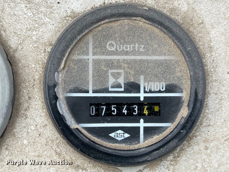 image for item FV9485 1999 Caterpillar PM-200  milling machine