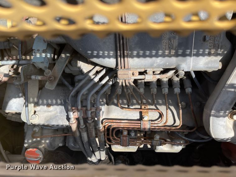 image for item FV9485 1999 Caterpillar PM-200  milling machine