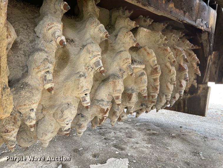 image for item FV9485 1999 Caterpillar PM-200  milling machine