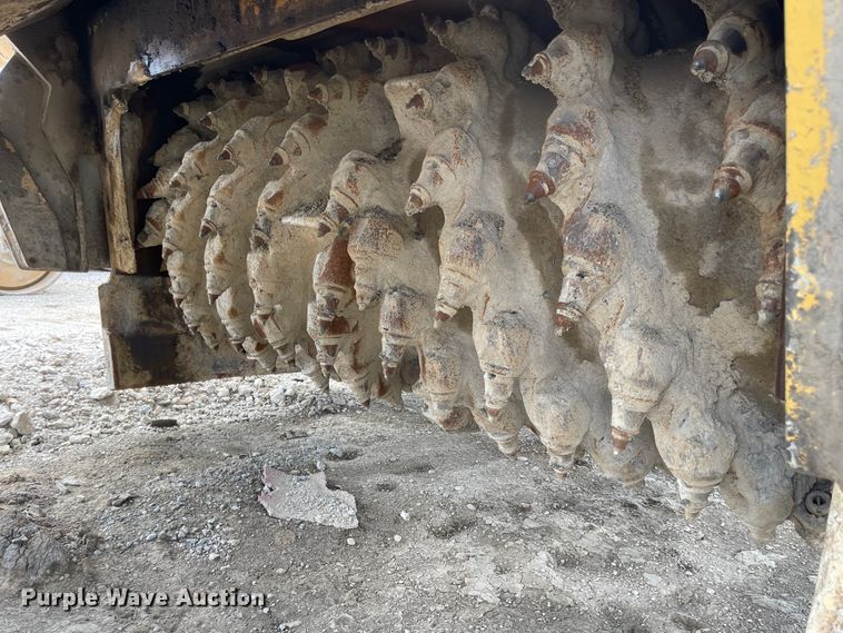 image for item FV9485 1999 Caterpillar PM-200  milling machine