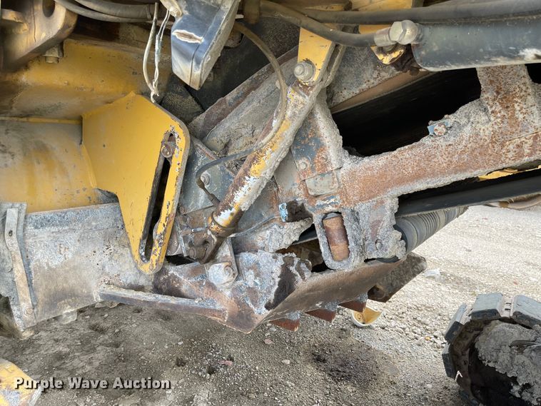 image for item FV9485 1999 Caterpillar PM-200  milling machine