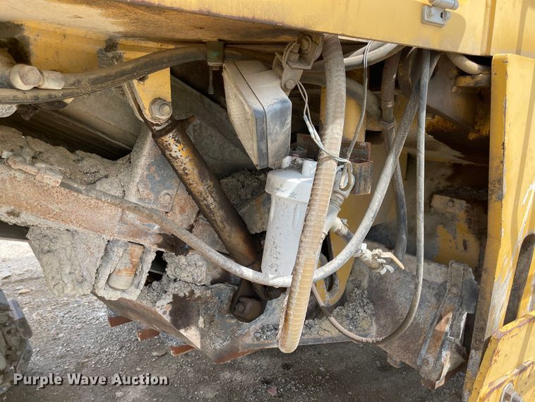 image for item FV9485 1999 Caterpillar PM-200  milling machine