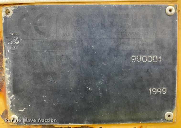 image for item FV9485 1999 Caterpillar PM-200  milling machine