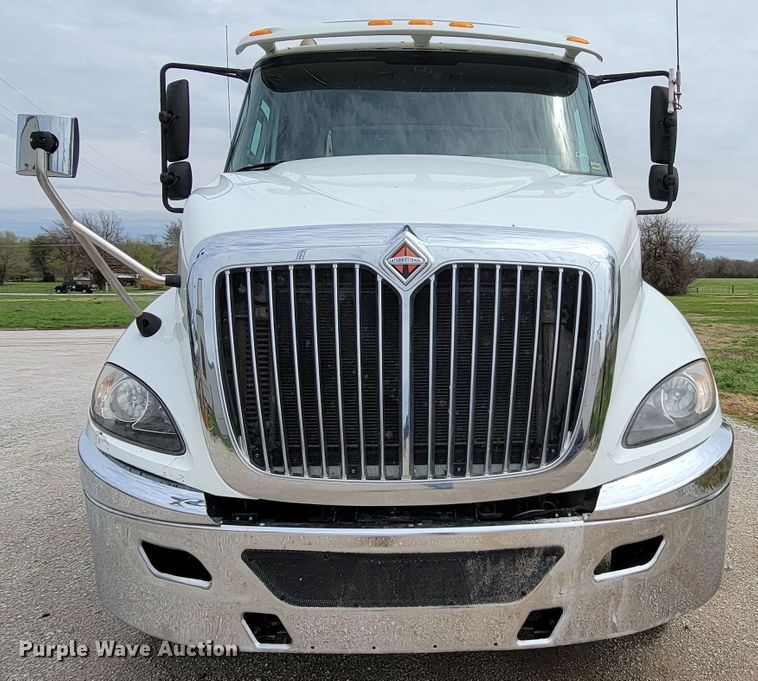 image for item HF9342 2012 International ProStar Plus  dump truck