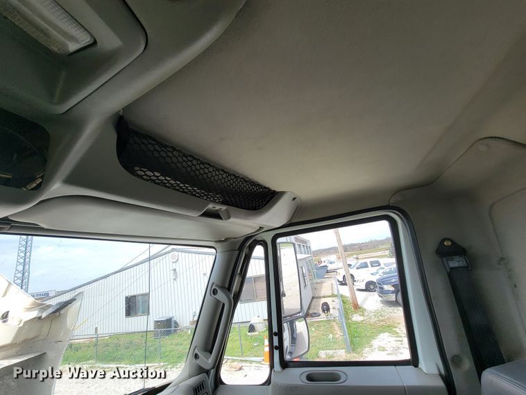 image for item HF9342 2012 International ProStar Plus  dump truck