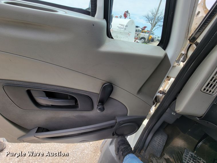 image for item HF9342 2012 International ProStar Plus  dump truck