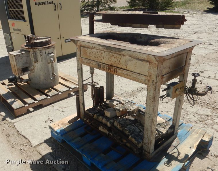 image for item HU9399 (2) forges