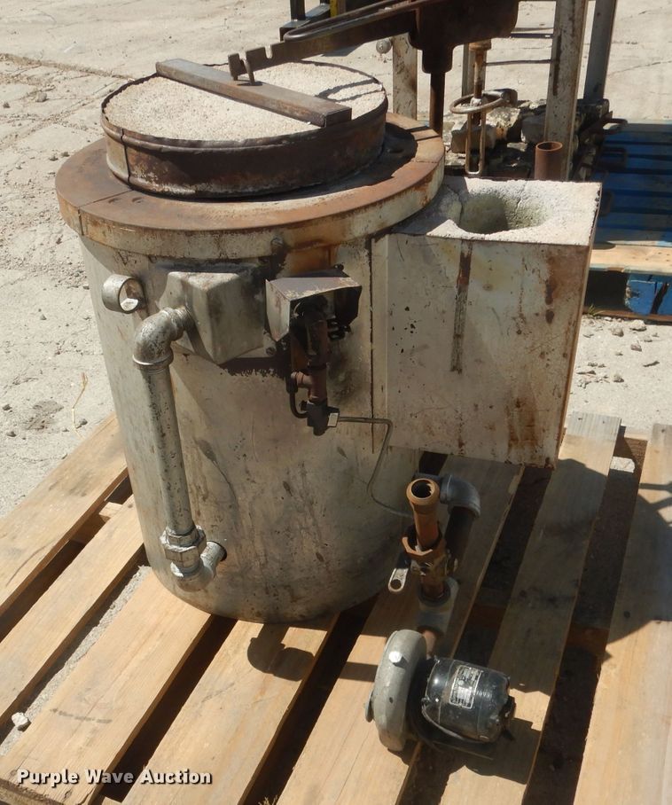 image for item HU9399 (2) forges