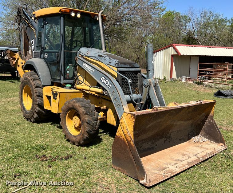 image for item IG9421 2010 John Deere 410J  backhoe