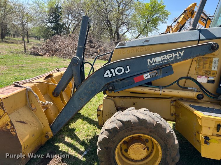 image for item IG9421 2010 John Deere 410J  backhoe