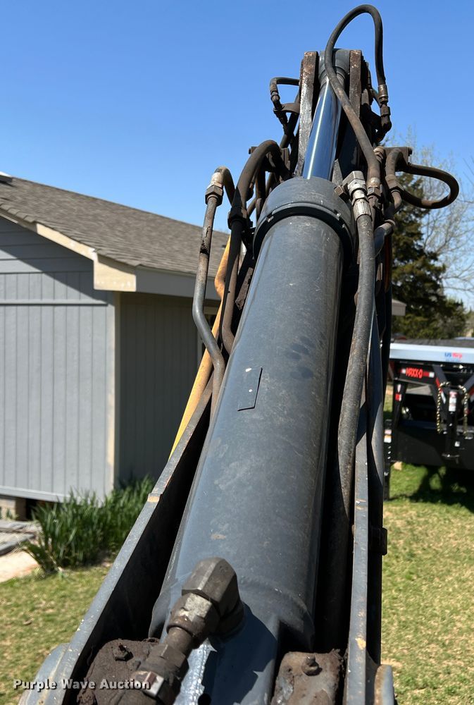 image for item IG9421 2010 John Deere 410J  backhoe