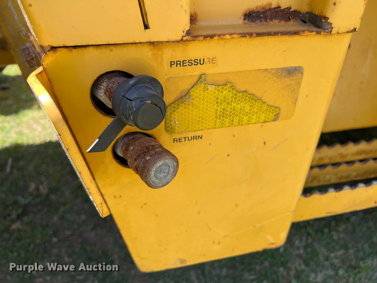 image for item IG9421 2010 John Deere 410J  backhoe