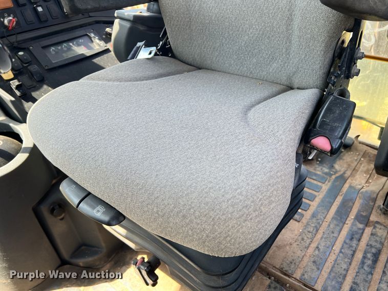 image for item IG9421 2010 John Deere 410J  backhoe