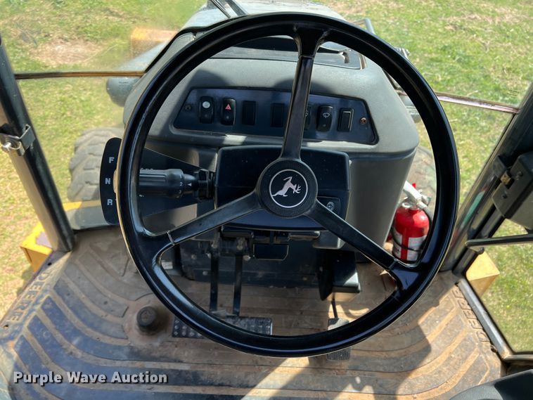 image for item IG9421 2010 John Deere 410J  backhoe