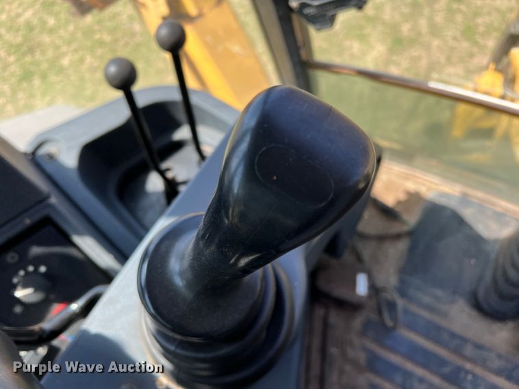 image for item IG9421 2010 John Deere 410J  backhoe