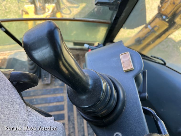 image for item IG9421 2010 John Deere 410J  backhoe