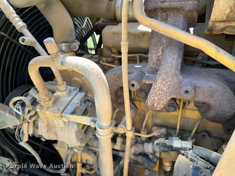 image for item IG9421 2010 John Deere 410J  backhoe