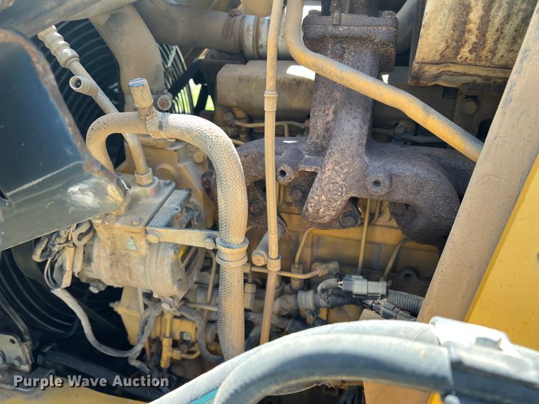 image for item IG9421 2010 John Deere 410J  backhoe