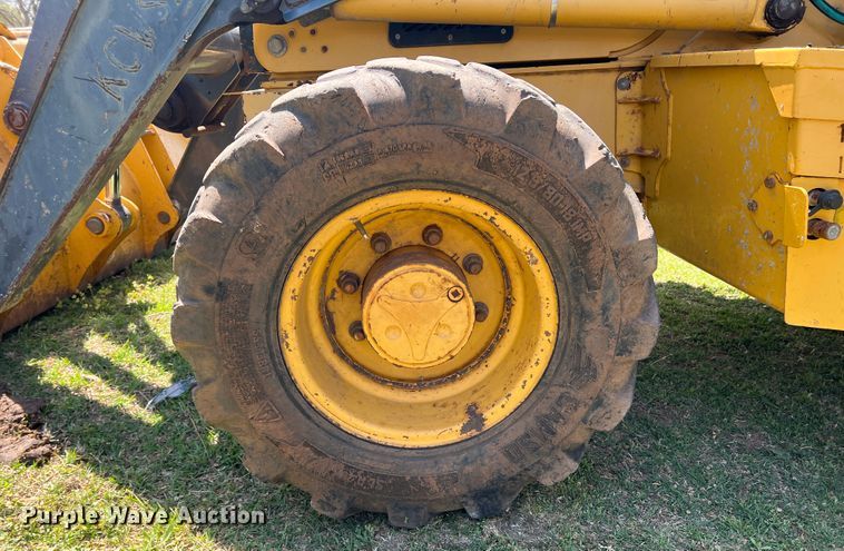 image for item IG9421 2010 John Deere 410J  backhoe