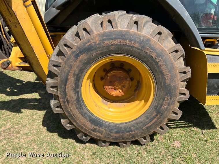 image for item IG9421 2010 John Deere 410J  backhoe