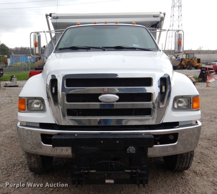 image for item IM9945 2008 Ford F750  dump truck