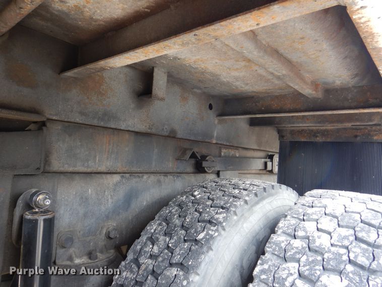 image for item IM9945 2008 Ford F750  dump truck