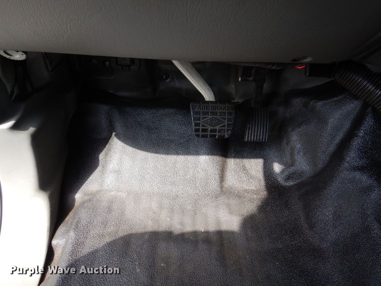 image for item IM9945 2008 Ford F750  dump truck