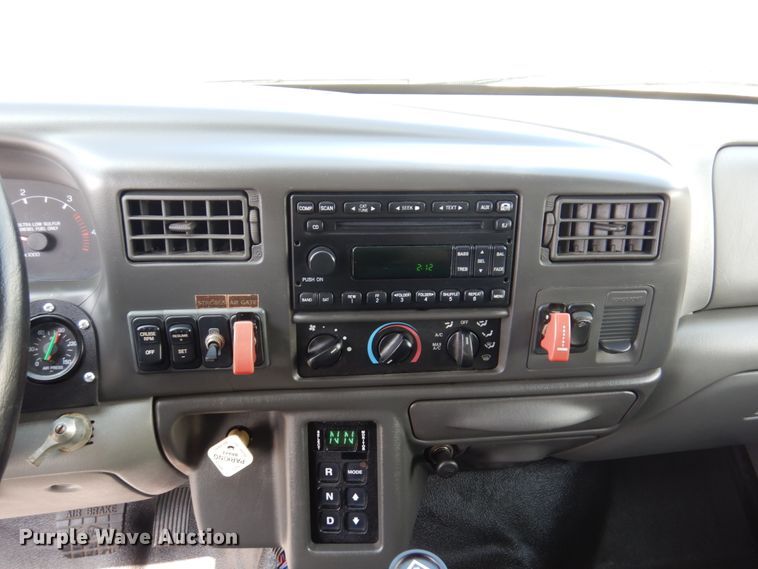 image for item IM9945 2008 Ford F750  dump truck