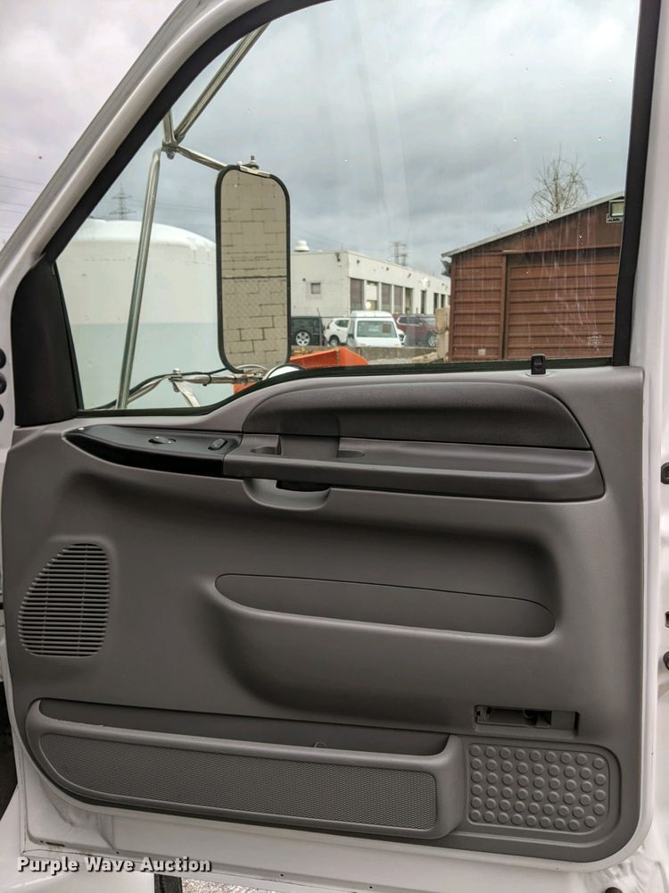 image for item IM9945 2008 Ford F750  dump truck