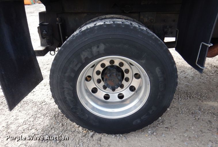 image for item IM9945 2008 Ford F750  dump truck