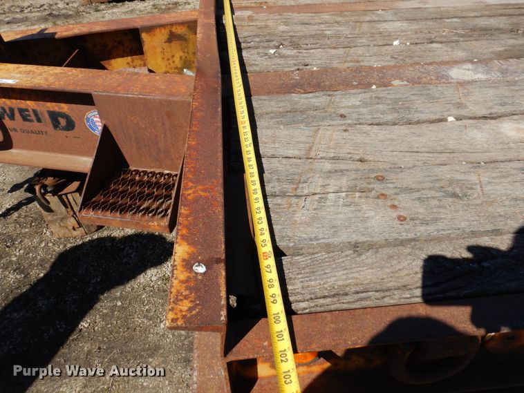 image for item IM9946 2000 Dyna Weld  equipment trailer