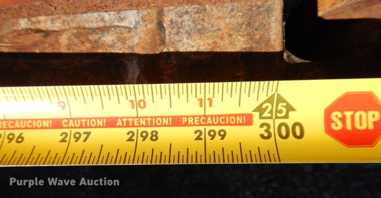 image for item IM9946 2000 Dyna Weld  equipment trailer