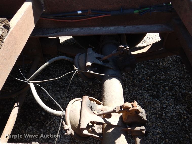 image for item IM9946 2000 Dyna Weld  equipment trailer