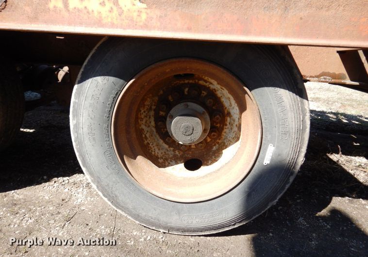 image for item IM9946 2000 Dyna Weld  equipment trailer