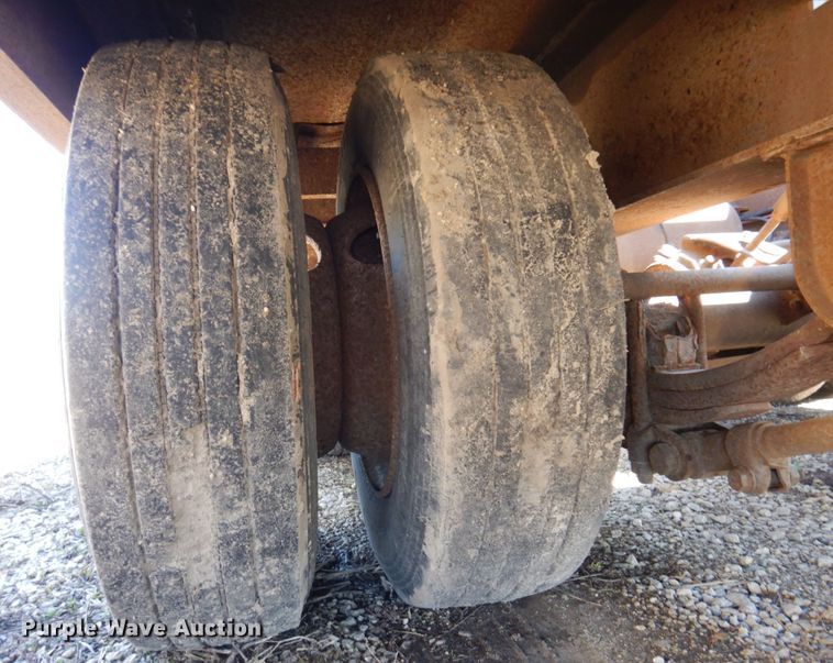 image for item IM9946 2000 Dyna Weld  equipment trailer