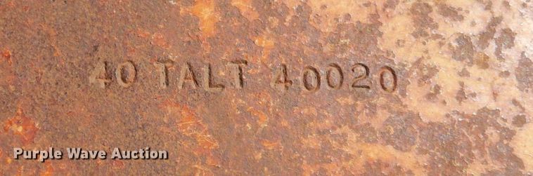 image for item IM9946 2000 Dyna Weld  equipment trailer