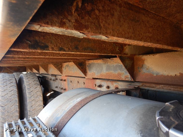 image for item IM9947 1994 Mack CH600  dump truck