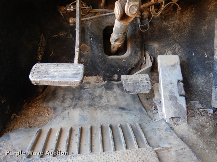 image for item IM9947 1994 Mack CH600  dump truck