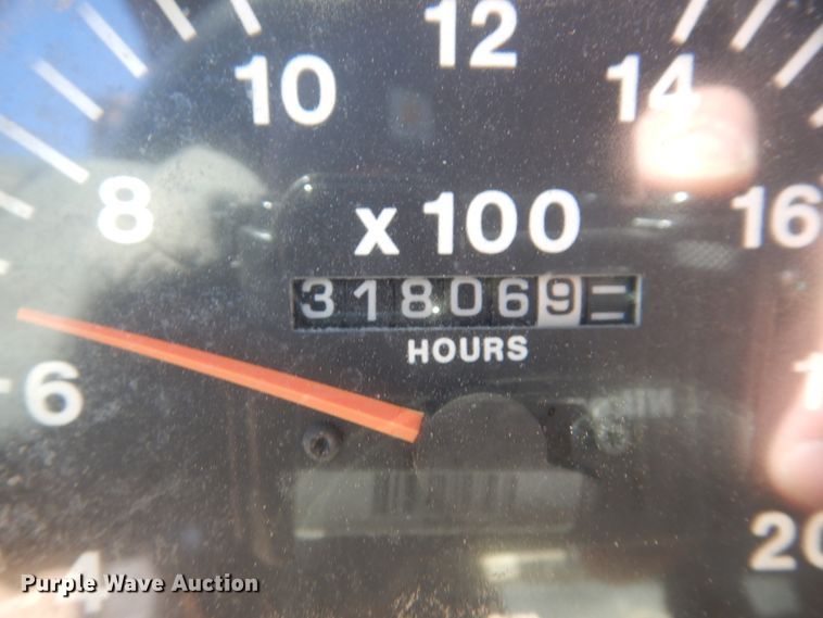 image for item IM9947 1994 Mack CH600  dump truck