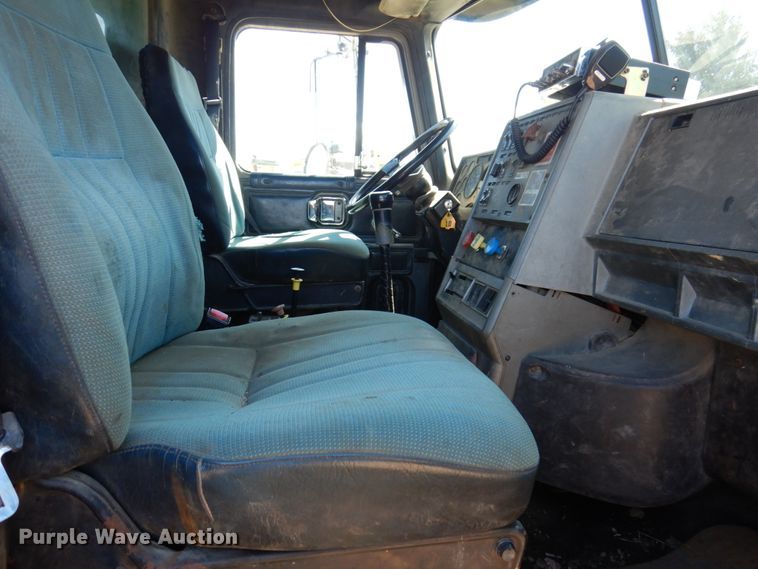 image for item IM9947 1994 Mack CH600  dump truck