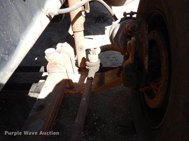 image for item IM9947 1994 Mack CH600  dump truck