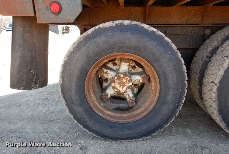image for item IM9947 1994 Mack CH600  dump truck
