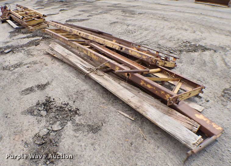 image for item IY9227 Gomaco  bridge deck finisher parts